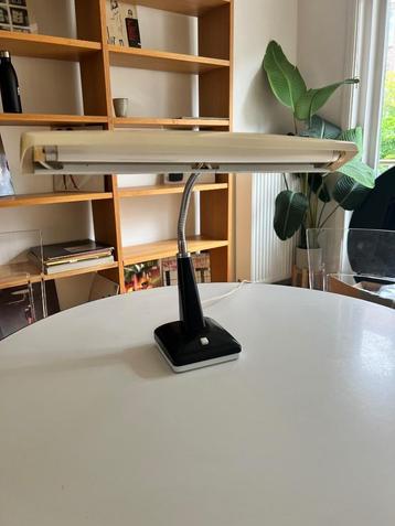 Mid century tafellamp  beschikbaar voor biedingen