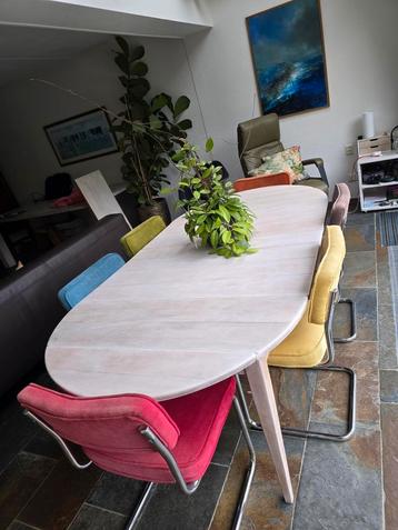 Ovalen houten tafel massief eiken vintage uittrektafel 6 a 8 beschikbaar voor biedingen