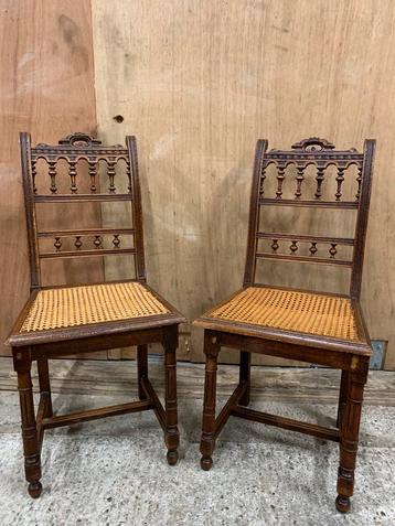 Stoel, Eikenhout, Henry II, Rieten zitting, Antiek, 2 stuks beschikbaar voor biedingen