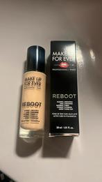 Make up Forever Reboot foundation, kleur 208, Gehele gezicht, Make-up, Ophalen of Verzenden, Zo goed als nieuw
