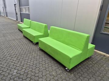 Set van  3 verrijdbare treinbanken  groen kunstleer / skai beschikbaar voor biedingen