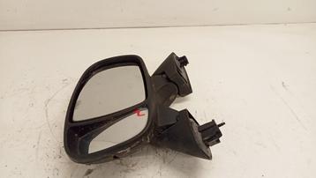 Buitenspiegel links van een Renault Trafic beschikbaar voor biedingen