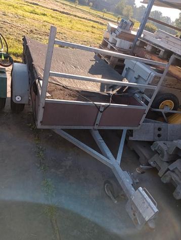 Nette enkelassige aanhanger aanhangwagen 210x120 beschikbaar voor biedingen