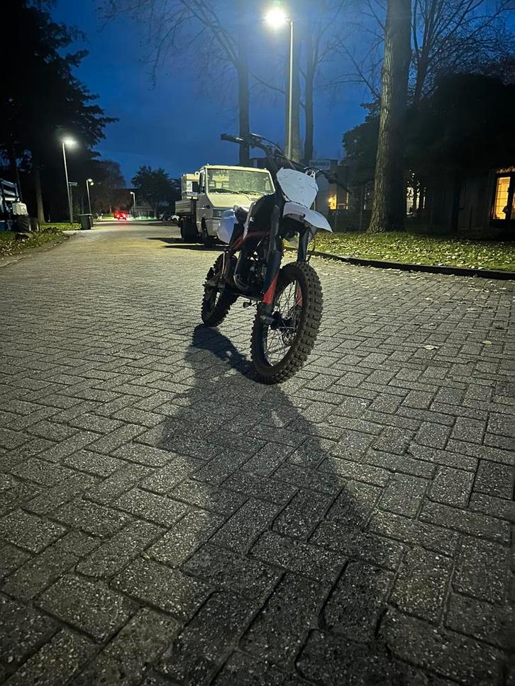Pitbike 125cc, Fietsen en Brommers, Minibikes, Midibikes en Pitbikes, Zo goed als nieuw, Pitbike, Ophalen