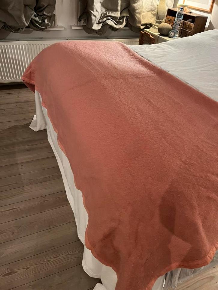 DEKEN WOL 100% SOLE MIO OUDROZE TWEEPERSOONS, Huis en Inrichting, Slaapkamer | Beddengoed, Zo goed als nieuw, Deken of Dekbed