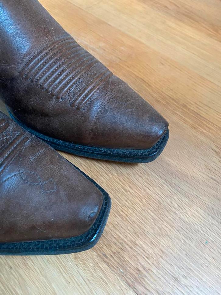 Westernlaarzen merk Ariat, Kleding | Dames, Schoenen, Zo goed als nieuw, Lage of Enkellaarzen, Bruin, Ophalen of Verzenden