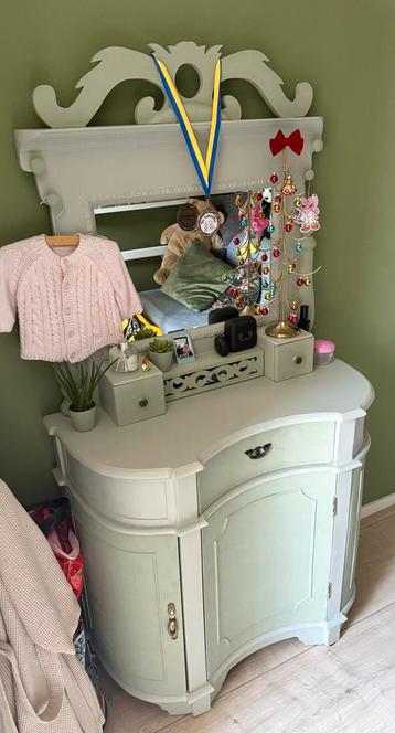 Kaptafel met Spiegel beschikbaar voor biedingen