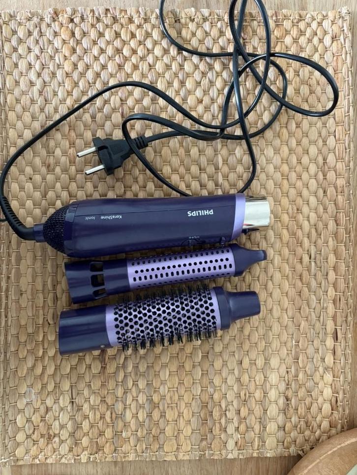 Philips Kerashine föhnborstel hot brush met opzetstukken, Sieraden, Tassen en Uiterlijk, Uiterlijk | Haarverzorging, Zo goed als nieuw