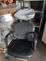 Kapper Interieur: 2 Stoelen, Spiegels & Wasbak, Ophalen of Verzenden, Gebruikt, Meubilair