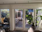 Mooie aluminium gordijnroede. (evt. samen met gordijnen), Huis en Inrichting, Ophalen, Zo goed als nieuw, 200 cm of meer, Minder dan 100 cm