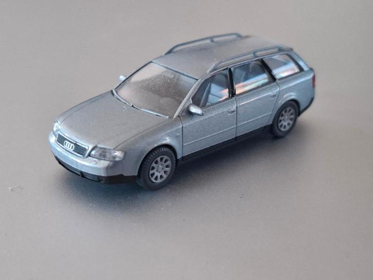1:87 Audi A6 Avant zilvergrijs metallic Wiking € 5, Hobby en Vrije tijd, Modelauto's | 1:87, Zo goed als nieuw, Auto, Wiking, Verzenden