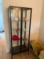 Glazen ikea milsbo vitrinekast met metalen frame, Huis en Inrichting, Ophalen, Met plank(en), Minder dan 50 cm, Gebruikt