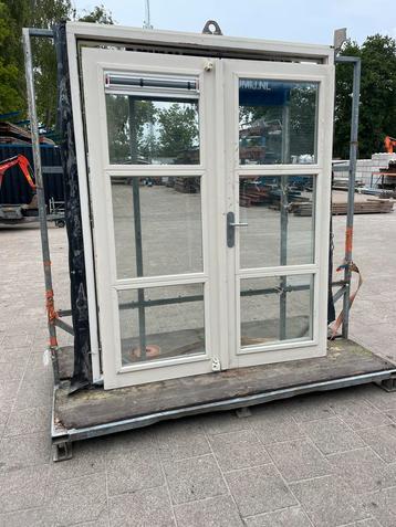 Dubbele deur hardhout met kozijn 180x224 beschikbaar voor biedingen
