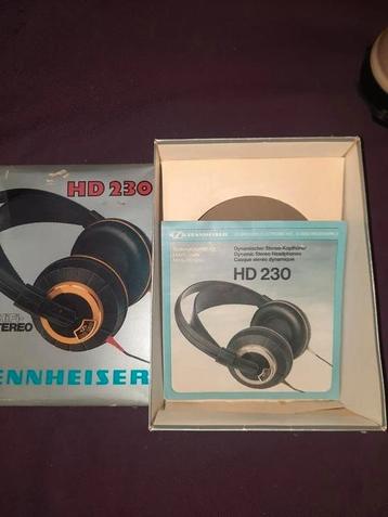 doos met gebruiksaanwijzing Sennheiser HD 230  beschikbaar voor biedingen