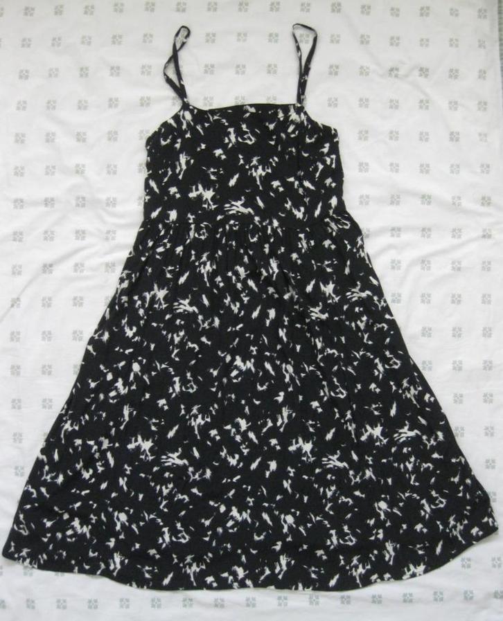 GAP jurk, zwart wit, spaghettibandjes, maat 12 = 40, Kleding | Dames, Jurken, Zo goed als nieuw, Maat 38/40 (M), Zwart, Boven de knie