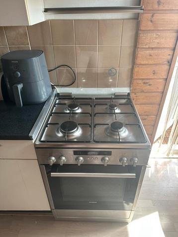Gasfornuis met oven  beschikbaar voor biedingen