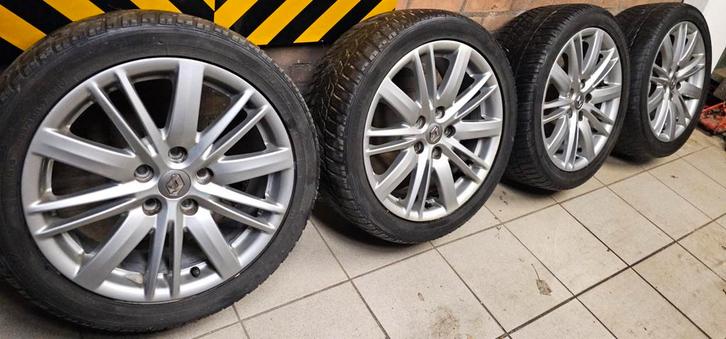 Winterbanden set 17" GT-line Renault Megane Scenic Duster et, Auto-onderdelen, Banden en Velgen, Banden en Velgen, Winterbanden