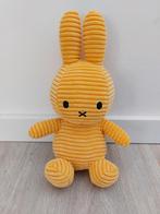 Knuffel Nijntje miffy konijn rib corduroy geel yellow L1059, Ophalen of Verzenden, Zo goed als nieuw, Konijn