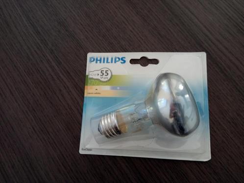 Philips warm white lamp, 55 W, Huis en Inrichting, Lampen | Losse lampen, Nieuw, Halogeen (gloei)lamp, 30 tot 60 watt, E27 (groot)