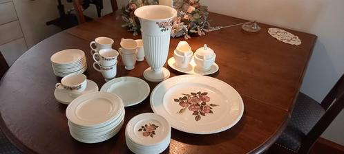 Wedgwood Edme en Briar Rose, 46 stuks in 1 koop ophalen, Antiek en Kunst, Antiek | Servies los, Ophalen