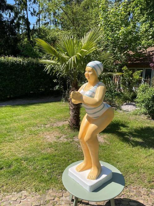 (Tuin)Beeld duikende dame, eye catcher zwembad, vijver 115cm, Tuin en Terras, Tuinbeelden, Nieuw, Mensenbeeld, Kunststof, Ophalen