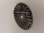 Zilveren hanger/broche Zeeuws                            Z20, 4 tot 7 cm, Gebruikt, ., Ophalen of Verzenden