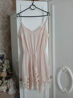Prachtige zacht roze jurk  met kant, Ophalen of Verzenden, Zo goed als nieuw, Roze