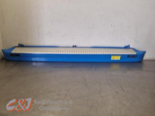 Achterbumper van een Renault Trafic (NVT), Auto-onderdelen, Carrosserie en Plaatwerk, Bumper, Renault, Gebruikt, 3 maanden garantie