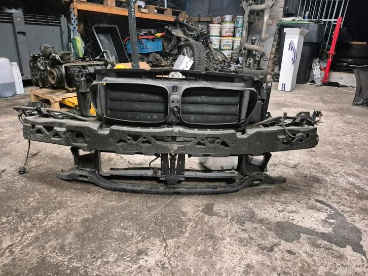 tekoop bmw front f1x, Auto-onderdelen, Carrosserie en Plaatwerk, Bumper, BMW, Voor, Gebruikt, Ophalen of Verzenden