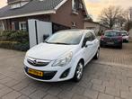 Opel Corsa 1.4 16V 3D 2012 Wit - Cruise | Airco | LM Velgen, Auto's, Voorwielaandrijving, Met garantie (alle), 100 pk, Wit