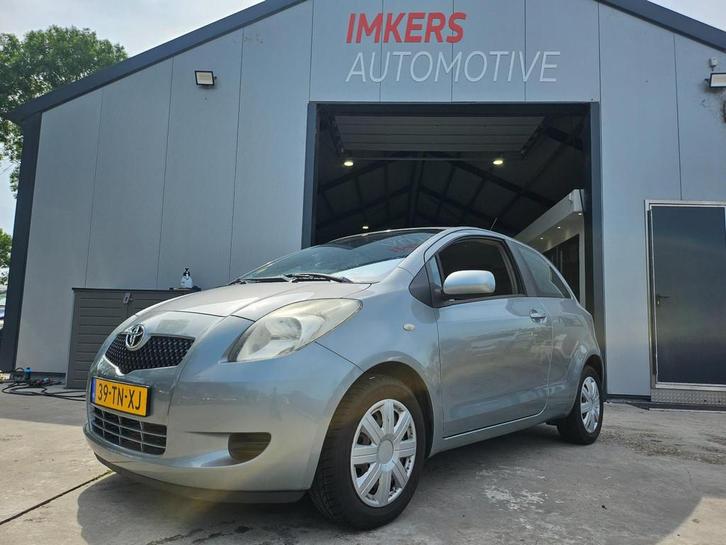 Toyota Yaris 1.3 VVTi Sol MMT AUT AIRCO, Auto's, Toyota, Bedrijf, Te koop, Yaris, ABS, Airbags, Airconditioning, Boordcomputer
