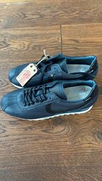 Nieuw met doos: leuke blauwe POST XCHANGE sneakers 40, Blauw, Nieuw, Ophalen of Verzenden, Sneakers of Gympen