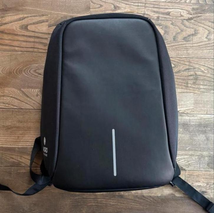 XD Design laptop rugzak 15.6 inch, Computers en Software, Laptoptassen, Zo goed als nieuw, Rugzak, 15 inch, Ophalen of Verzenden