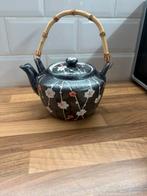 Flying tiger theepot, Tuin en Terras, Ophalen, Rond, Aardewerk, Minder dan 40 cm