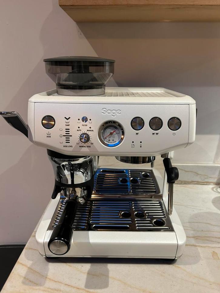 Sage barista impress espressoapparaat SES876SST, Witgoed en Apparatuur, Koffiezetapparaten, Zo goed als nieuw, Koffiebonen, Espresso apparaat