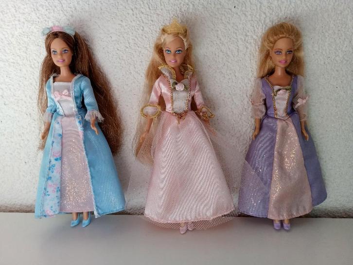 3 Mini Kingdom Barbie Popjes : Erika, Anneliese en Rapunzel, Verzamelen, Poppen, Gebruikt, Pop, Ophalen of Verzenden