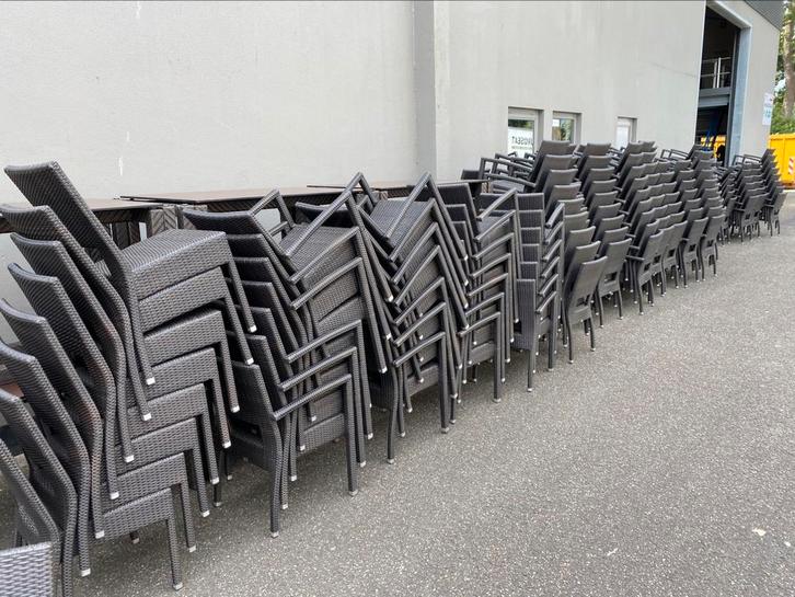 Nette partij terras stoelen en krukken (Satelliet), Huis en Inrichting, Stoelen, Zo goed als nieuw, Vijf, Zes of meer stoelen