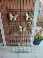 Set van metalen Vlinders op metalen Rooster, Ophalen
