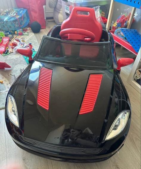 Elektrische Kinderauto, Kinderen en Baby's, Speelgoed | Buiten | Accuvoertuigen, Gebruikt, Ophalen of Verzenden