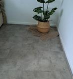 BERRY Alloc pure click tile PVC vloer kleur beton grijs, Grijs, Ophalen of Verzenden, Zo goed als nieuw