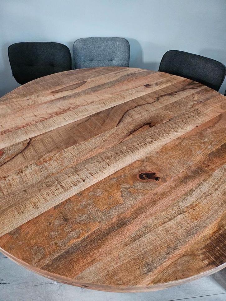 Prachtige ronde mangohouten eettafel voor 6, Huis en Inrichting, Tafels | Eettafels, Zo goed als nieuw, 100 tot 150 cm, 100 tot 150 cm