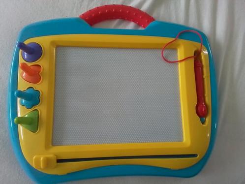 Magnische tekenbord met stempels en pen, Kinderen en Baby's, Speelgoed | Overig, Zo goed als nieuw, Jongen of Meisje, Ophalen of Verzenden