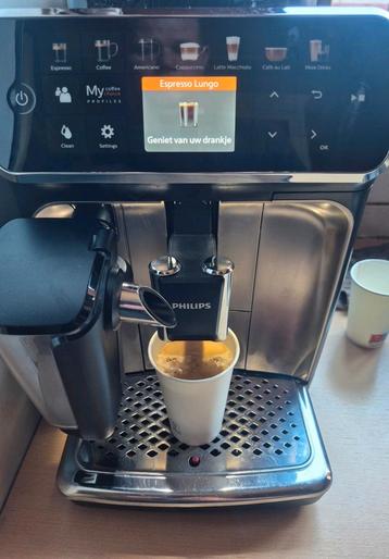 Philips latte go 5400 bonen koffiemachine in nette staat beschikbaar voor biedingen