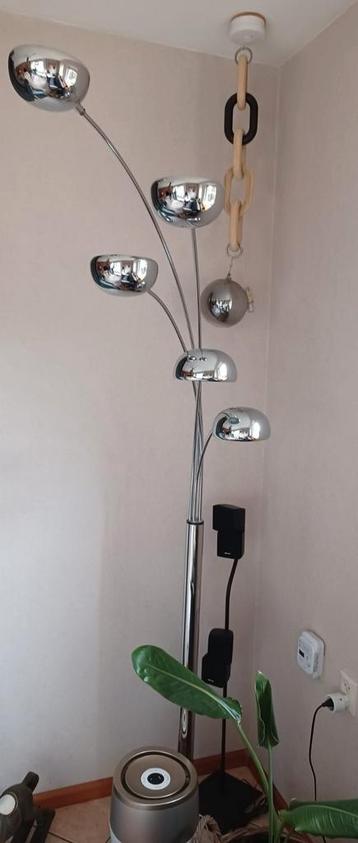 Moderne Staande Lamp met Chrome Kappen beschikbaar voor biedingen