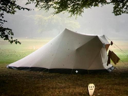 Ruime ligtgewicht tent van Slee, Caravans en Kamperen, Tenten, Gebruikt, Ophalen