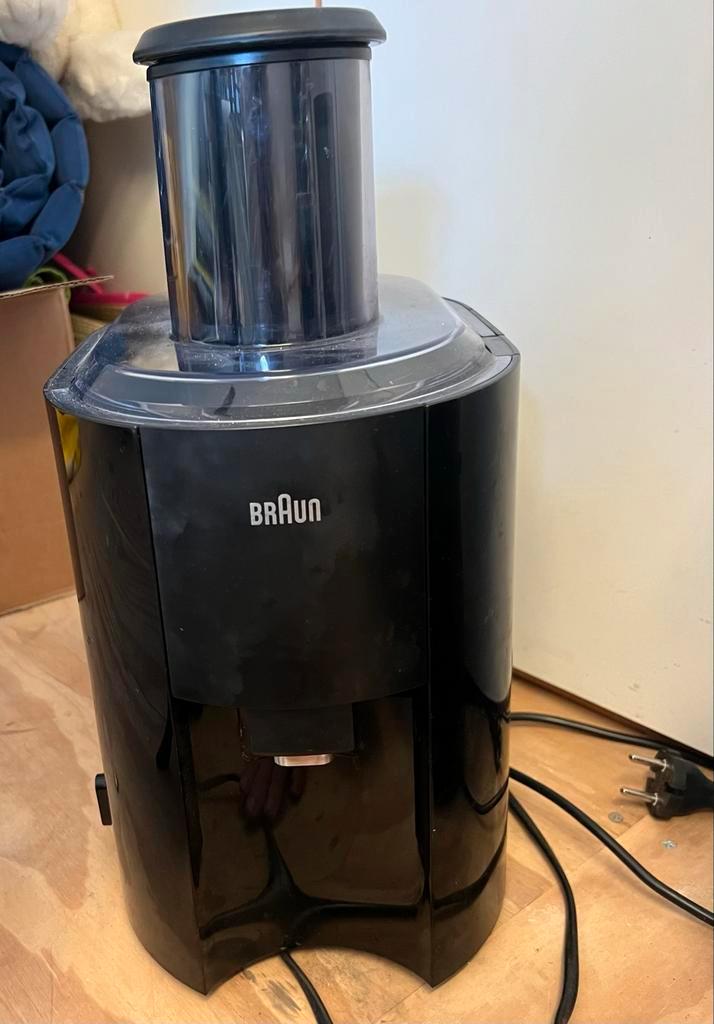 Braun Juice Maker - Zeer Goede Staat, Witgoed en Apparatuur, Juicers, Zo goed als nieuw, Sapcentrifuge, Elektrisch, Ophalen of Verzenden