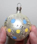 Antieke Kerstbal met gele en blauwe stippen, Diversen, Kerst, Ophalen of Verzenden, Gebruikt