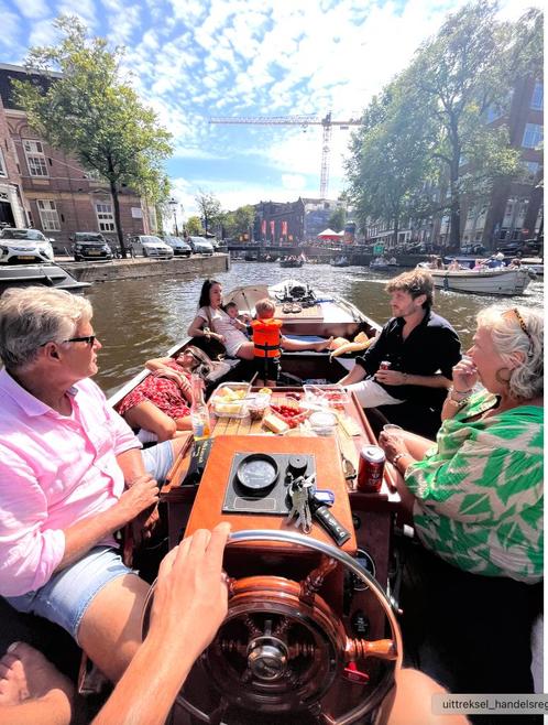 Unieke sloep te koop! Ligt midden in Amsterdam!, Watersport en Boten, Sloepen, Gebruikt, 10 tot 30 pk, 6 meter of meer, Binnenboordmotor