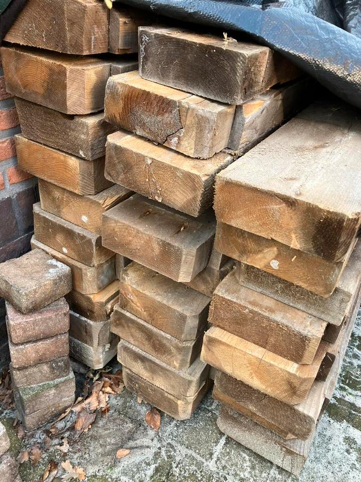 Balken !! Uitbouw , vloer, schuur 420lang. 60 stuks, Doe-het-zelf en Verbouw, Hout en Planken, Zo goed als nieuw, Balk, Vuren