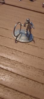 Antiek, 925 zilveren miniatuurtje. Man met hoepel., Ophalen of Verzenden, Zilver